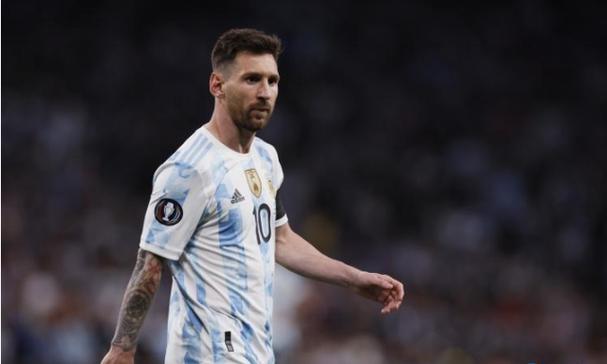 为什么CF玩家玩生化都是移动军火库？基本没有缺子弹的时候